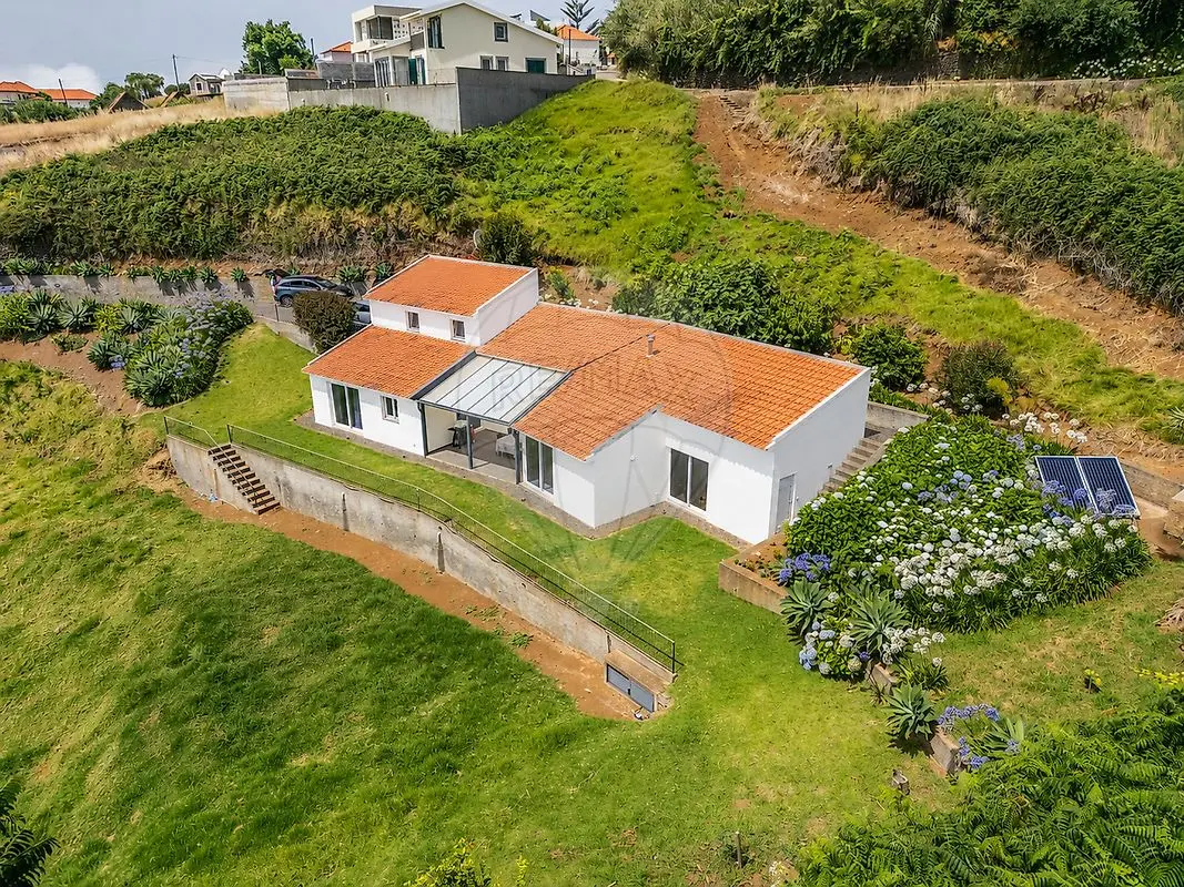 Moradia T2 à venda em Ponta do Pargo, Calheta (Madeira)