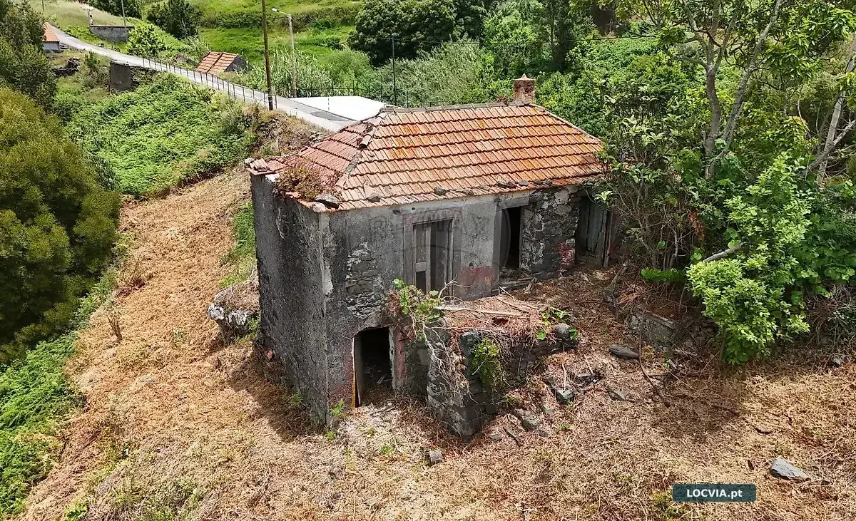 Moradia T2 à venda em Calheta, Calheta (Madeira)
