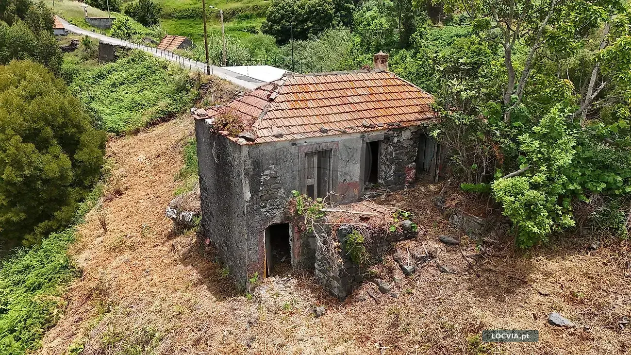 Moradia T2 à venda em Calheta, Calheta (Madeira)