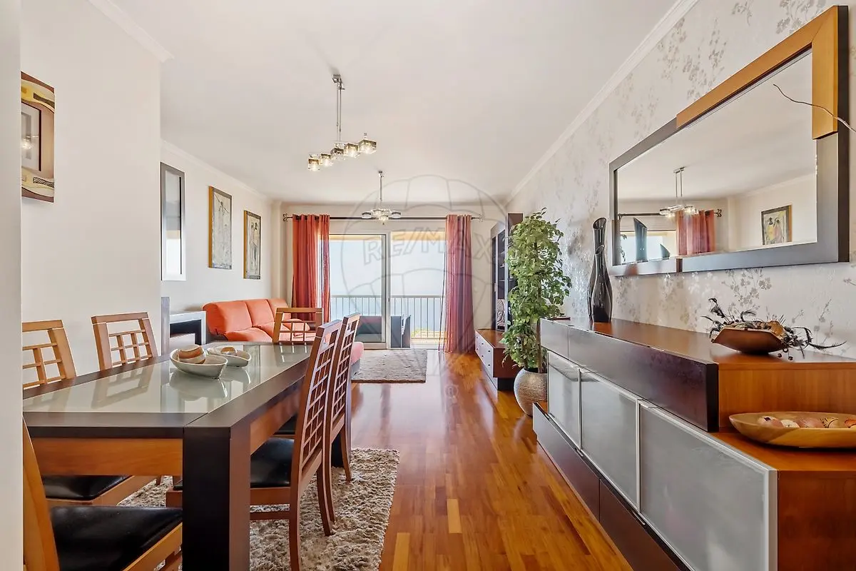 Apartamento T2 à venda em Caniço, Santa Cruz