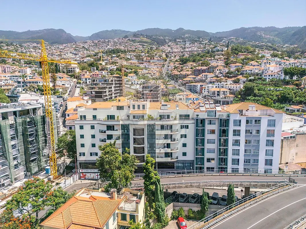 Apartamento T3 para arrendar em Santa Luzia, Funchal