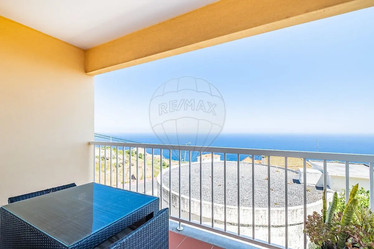 Apartamento T2 à venda em Caniço, Santa Cruz