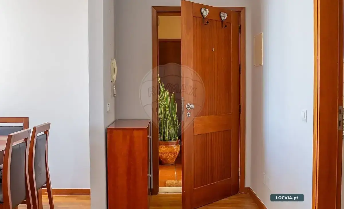 Apartamento T2 à venda em Caniço, Santa Cruz