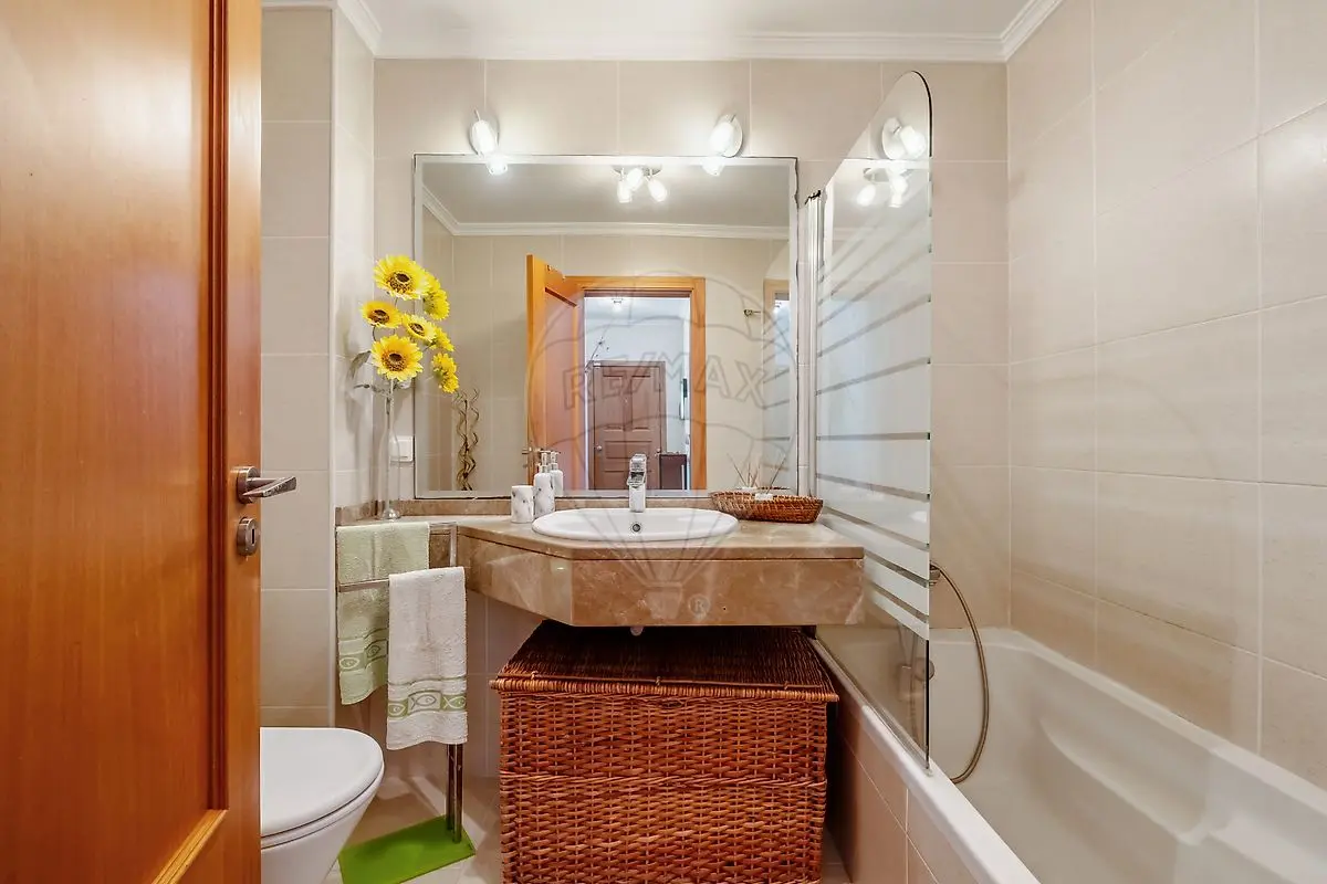 Apartamento T2 à venda em Caniço, Santa Cruz