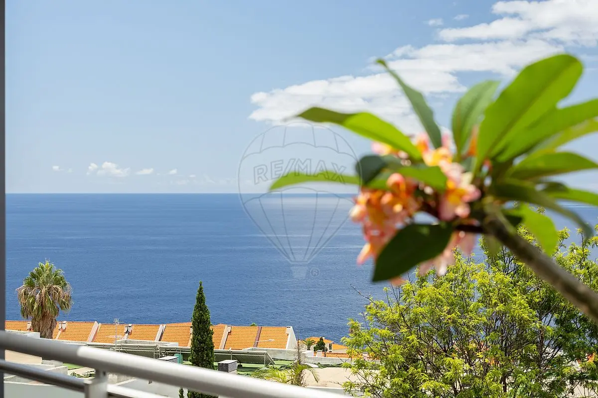 Apartamento T3 - Caniço, Santa Cruz