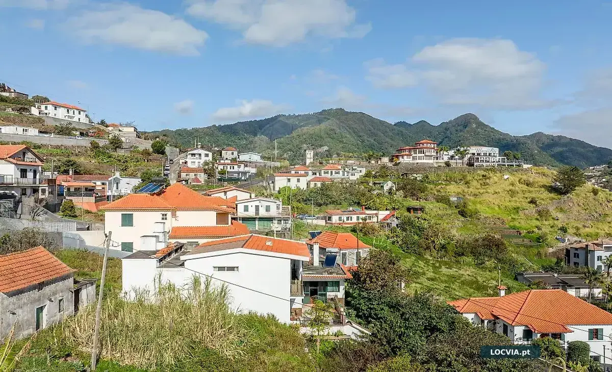 Moradia T5 à venda em Machico, Machico