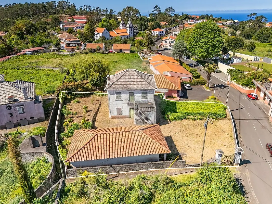 Moradia T4 à venda em Prazeres, Calheta (Madeira)