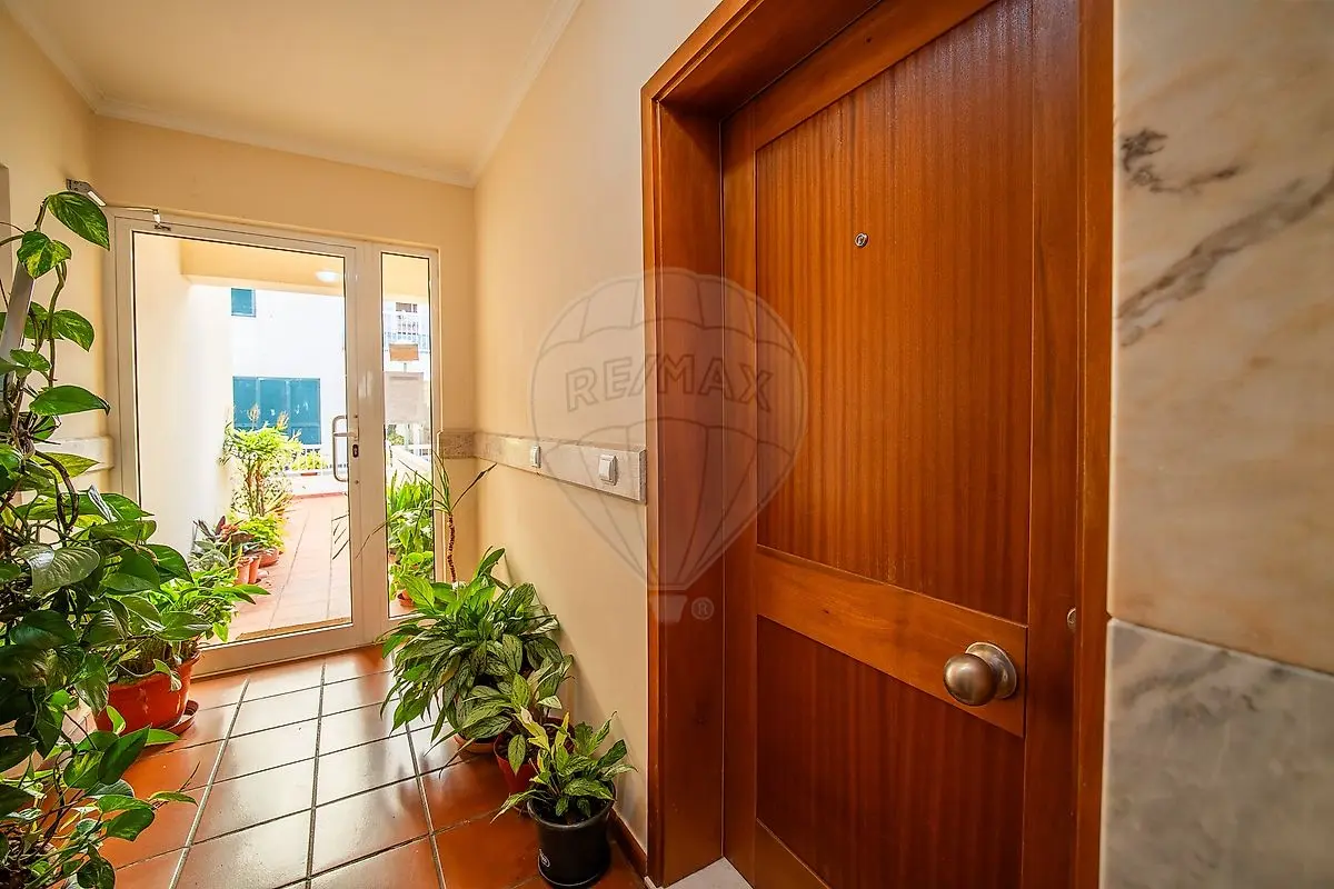 Apartamento T2 à venda em Caniço, Santa Cruz