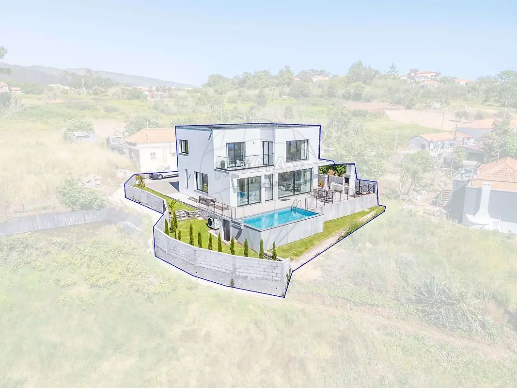 Moradia T3 à venda em Prazeres, Calheta (Madeira)