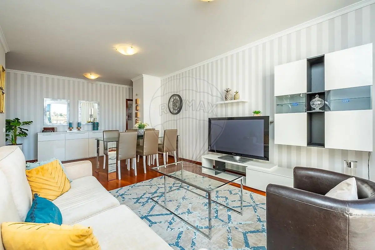 Apartamento T3 à venda em Caniço, Santa Cruz