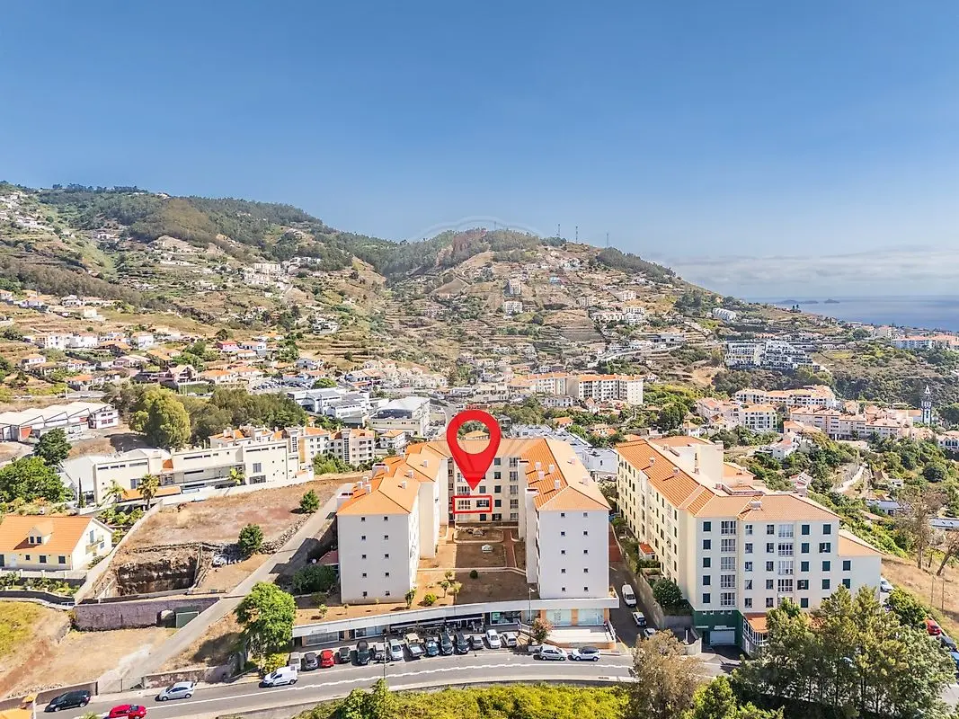 Apartamento T3 à venda em Caniço, Santa Cruz