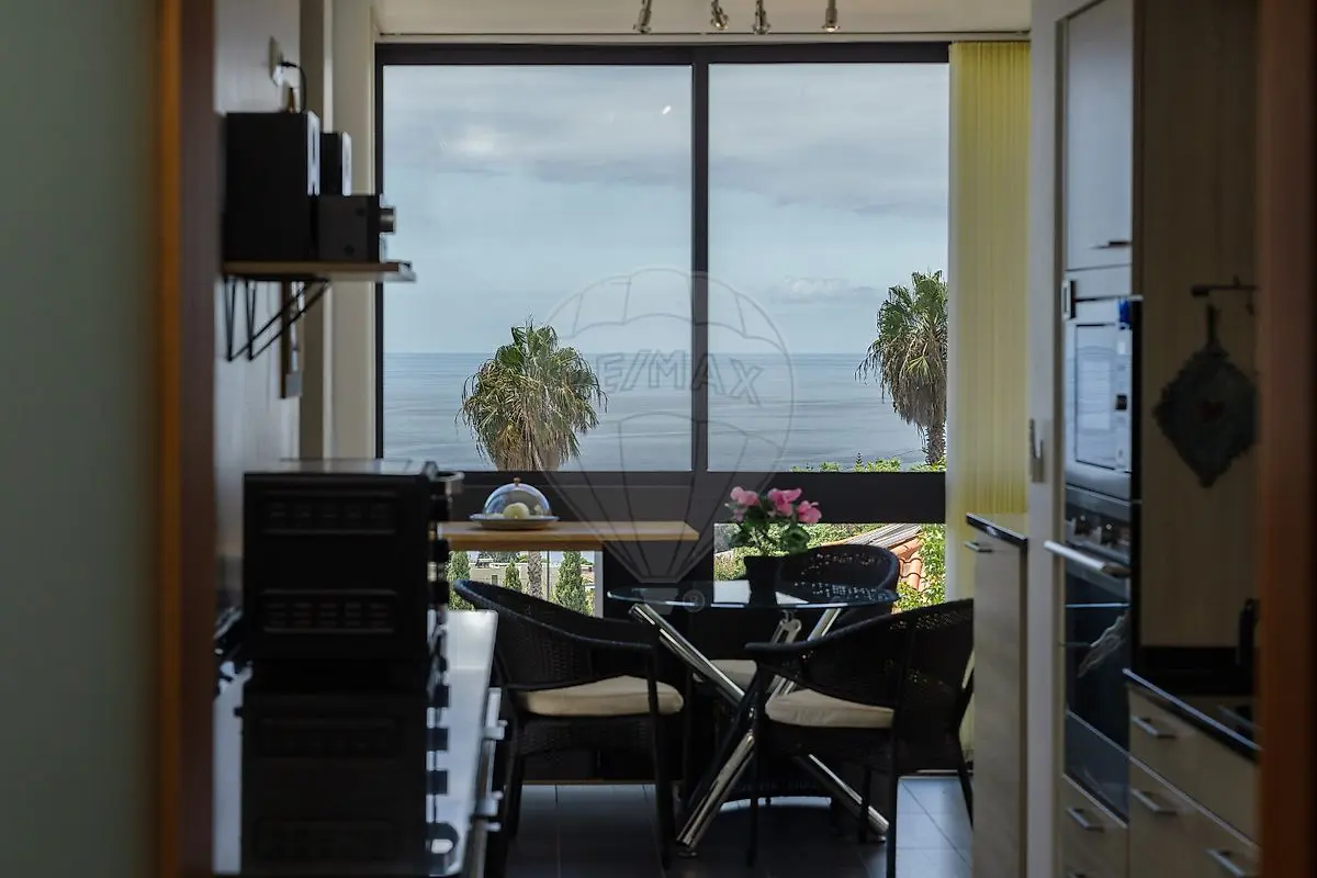 Apartamento T3 - Caniço, Santa Cruz