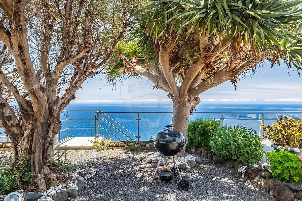 Moradia T3 de luxo à venda em Fajã da Ovelha, Calheta (Madeira)