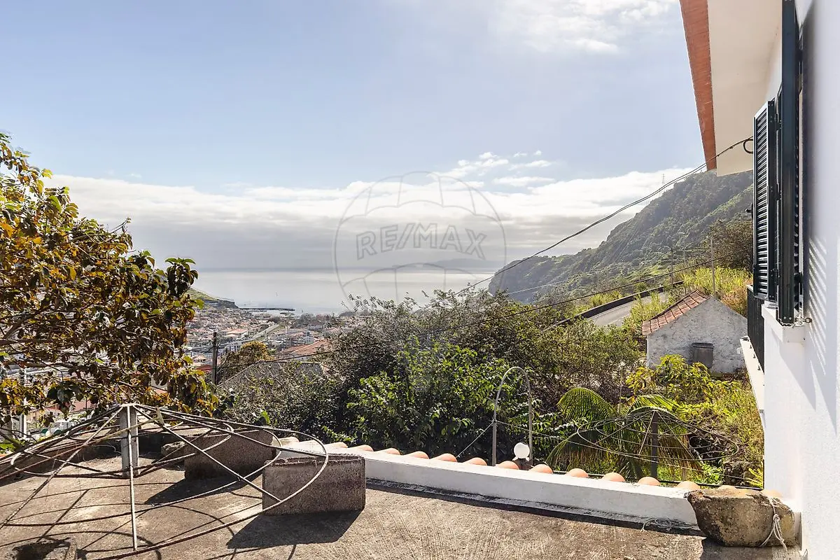 Moradia T5 à venda em Machico, Machico