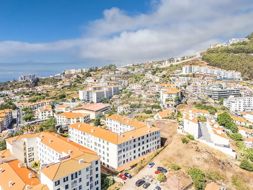 Apartamento T3 à venda em Caniço, Santa Cruz