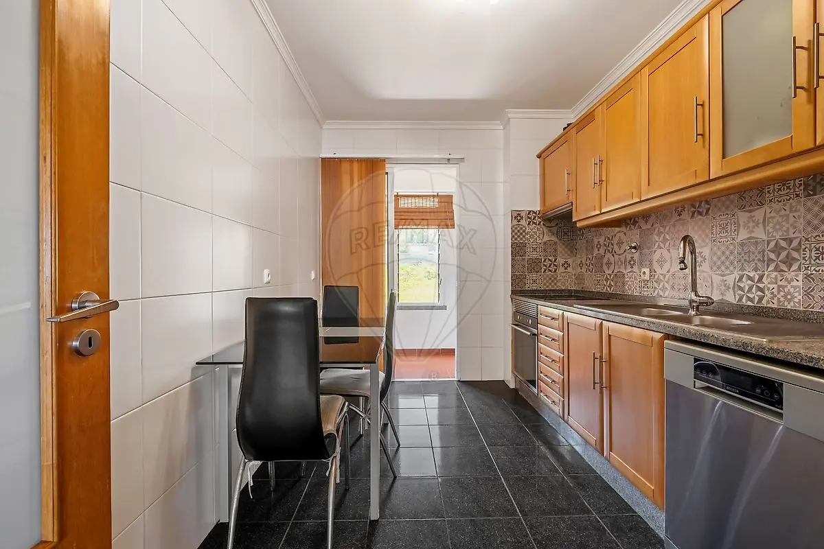 Apartamento T2 à venda em Caniço, Santa Cruz