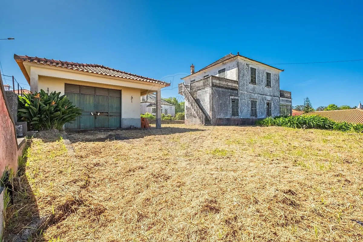 Moradia T4 à venda em Prazeres, Calheta (Madeira)