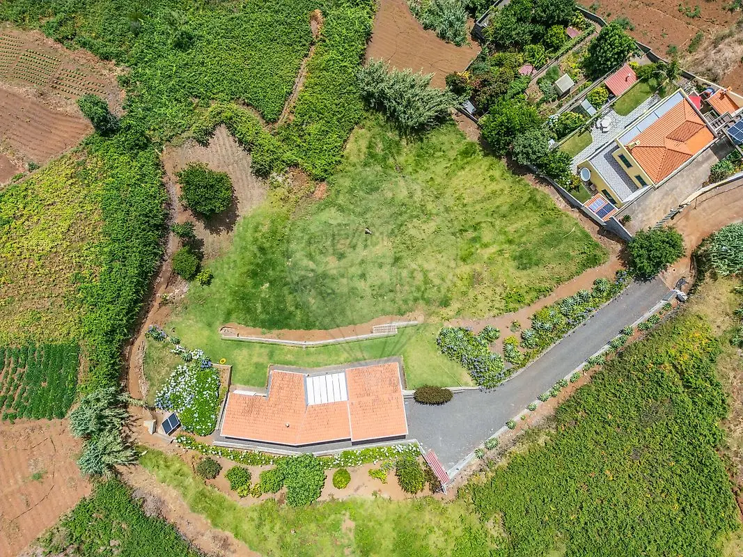 Moradia T2 à venda em Ponta do Pargo, Calheta (Madeira)