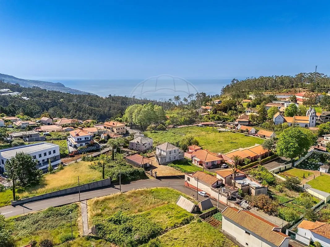 Moradia T4 à venda em Prazeres, Calheta (Madeira)
