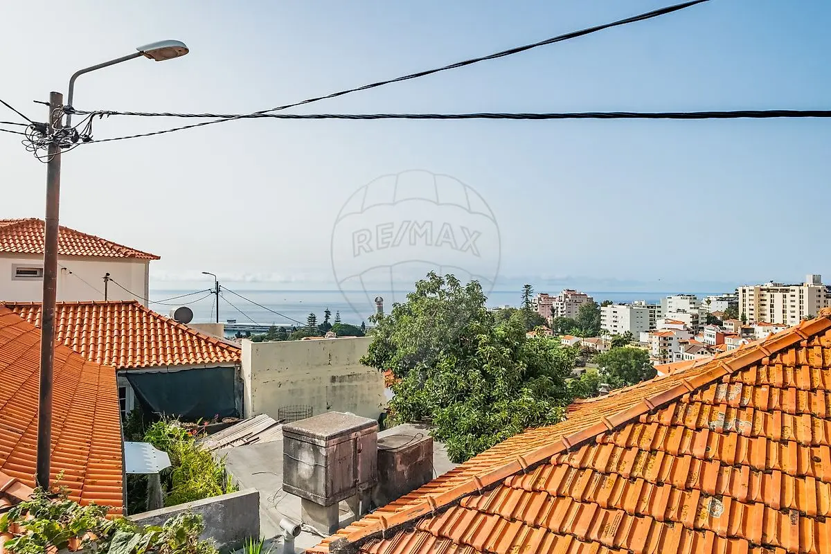 Moradia T2 à venda em São Pedro, Funchal