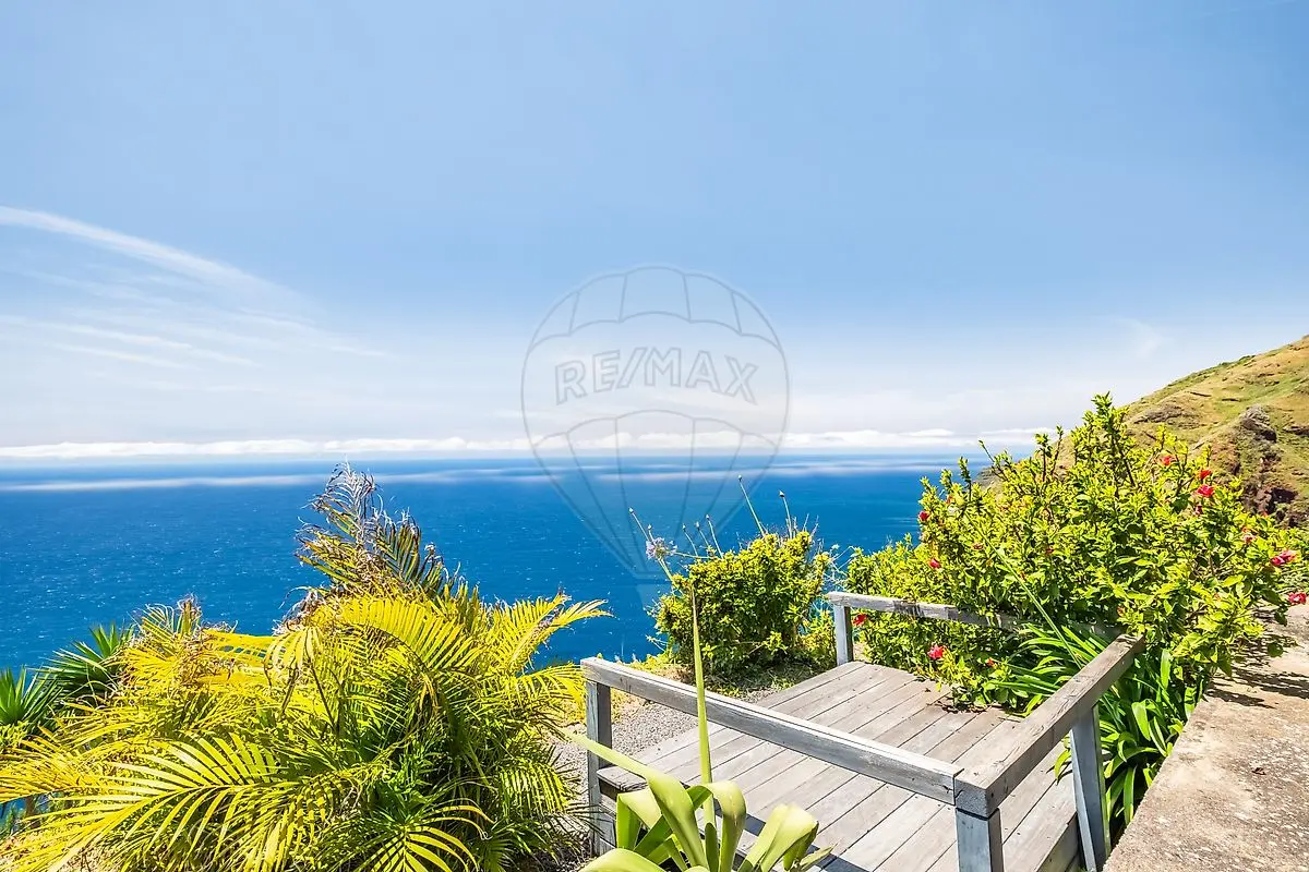 Moradia T3 de luxo à venda em Fajã da Ovelha, Calheta (Madeira)