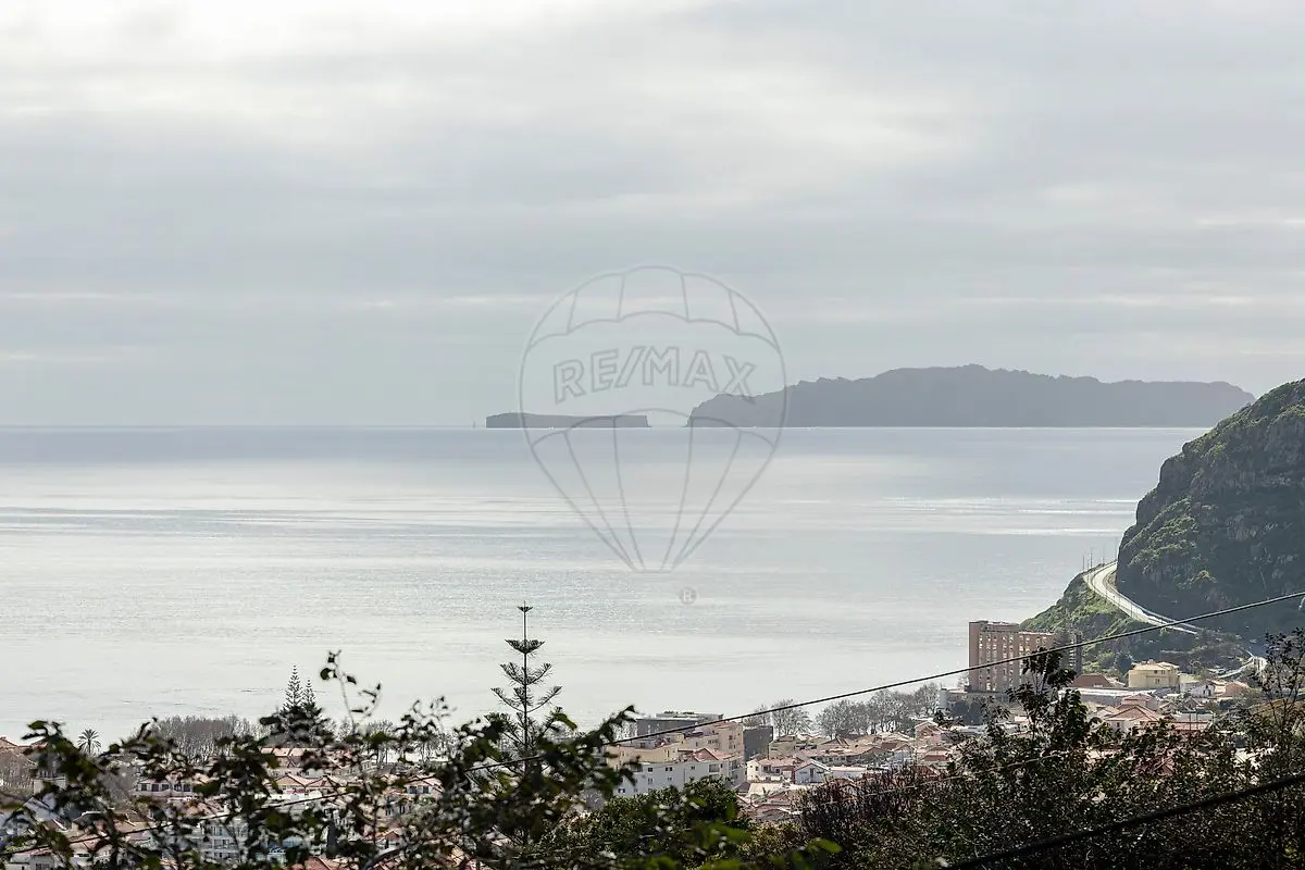 Moradia T5 à venda em Machico, Machico