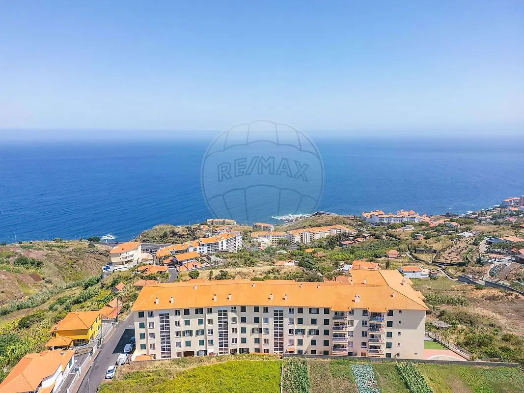 Apartamento T2 à venda em Caniço, Santa Cruz