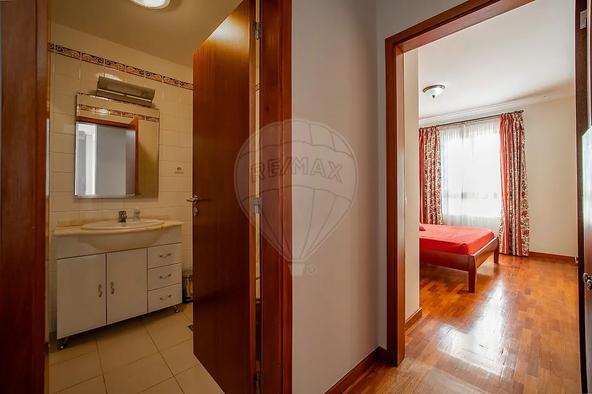 Apartamento T2 à venda em Caniço, Santa Cruz