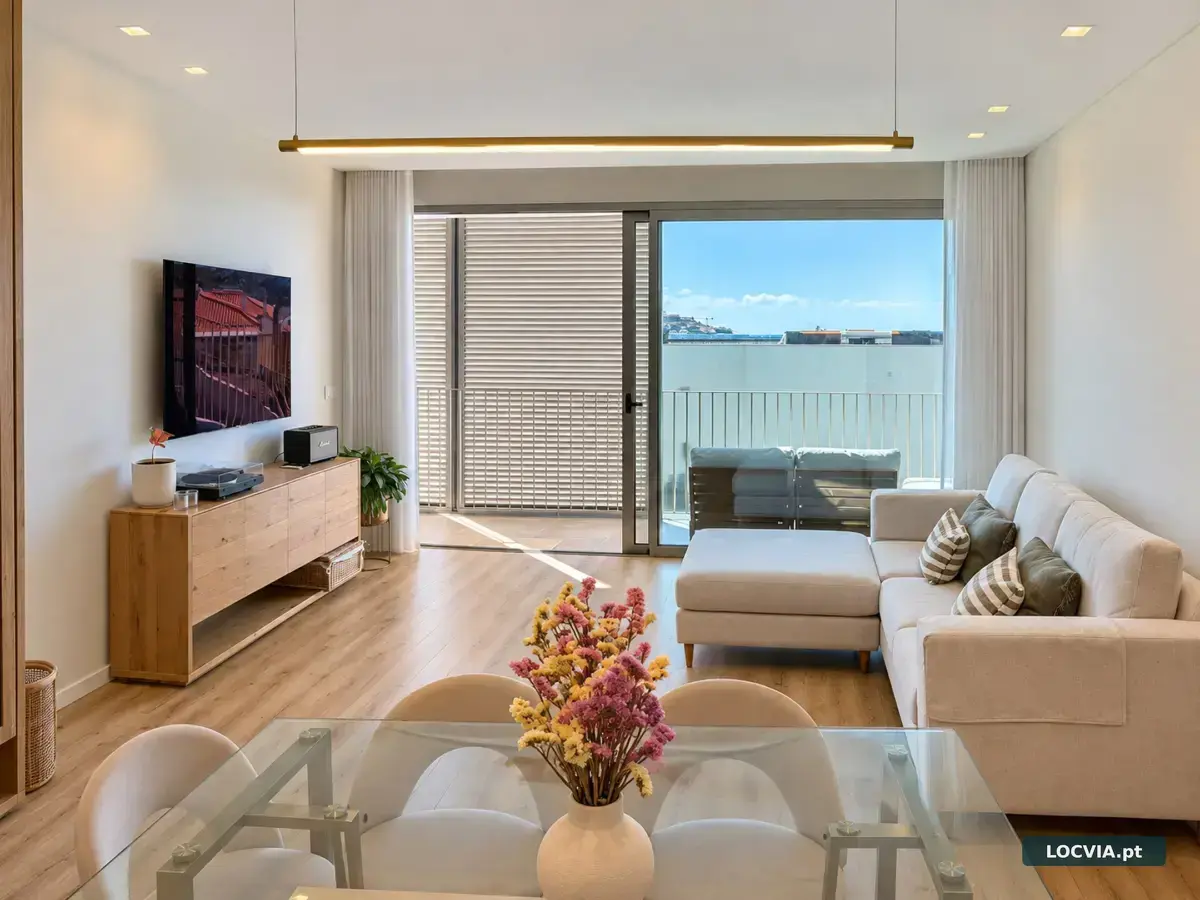 Apartamento T2 na Lourencinha, Câmara de Lobos