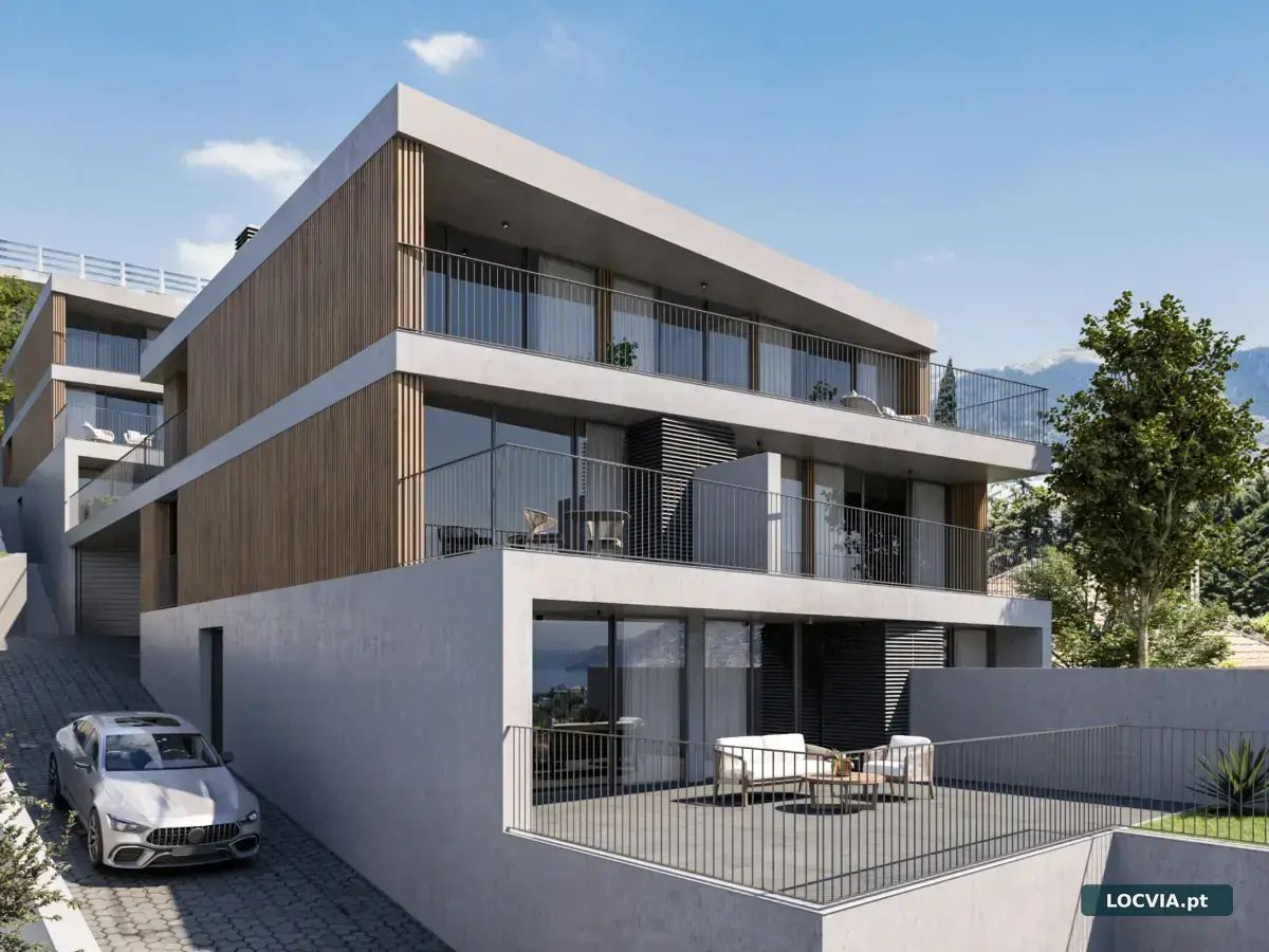 Apartamento T3 com vista mar e cidade