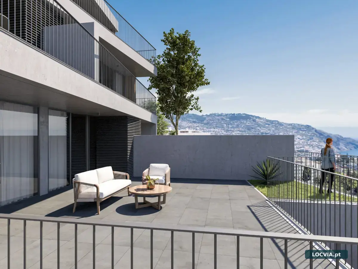 Apartamento T3 com vista mar e cidade
