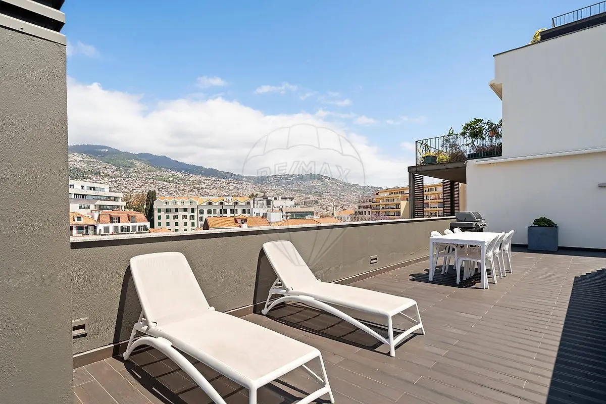 Apartamento T4 de luxo à venda em Sé, Funchal