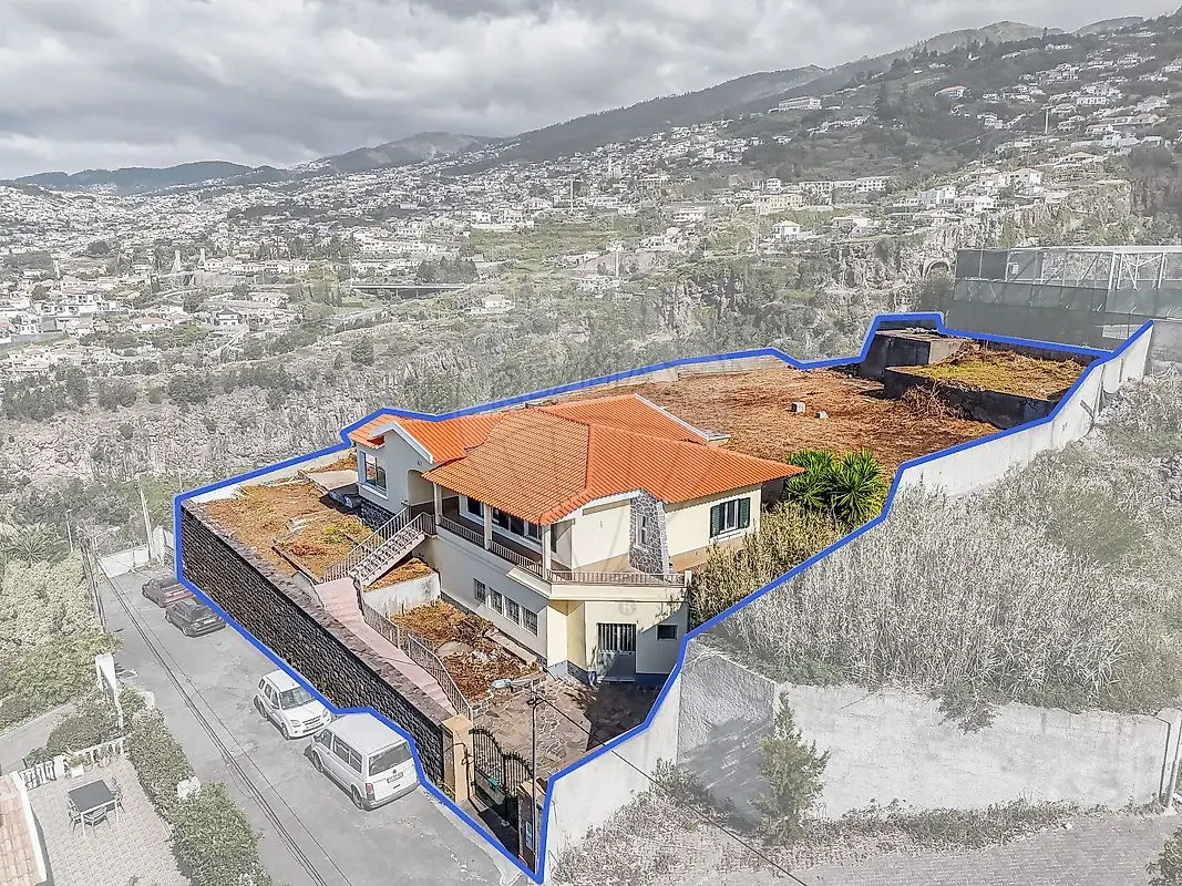 Moradia T3 à venda em Santa Maria Maior, Funchal
