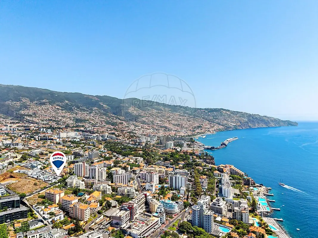 Apartamento T2 para arrendar em São Martinho, Funchal