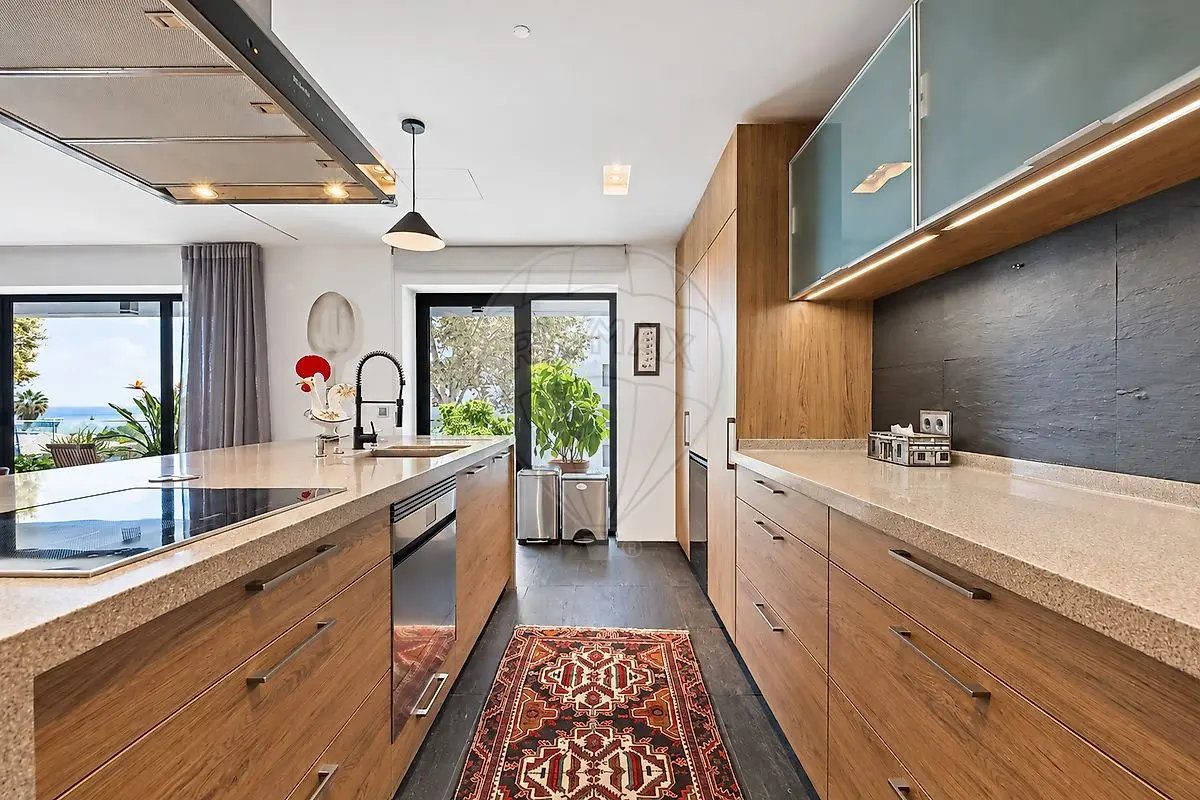 Apartamento T3 à venda em São Martinho, Funchal