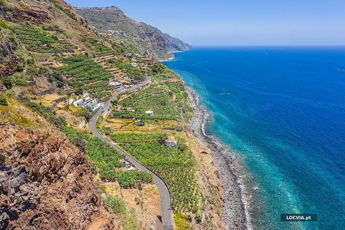 Moradia T5 à venda em Arco da Calheta, Calheta (Madeira)