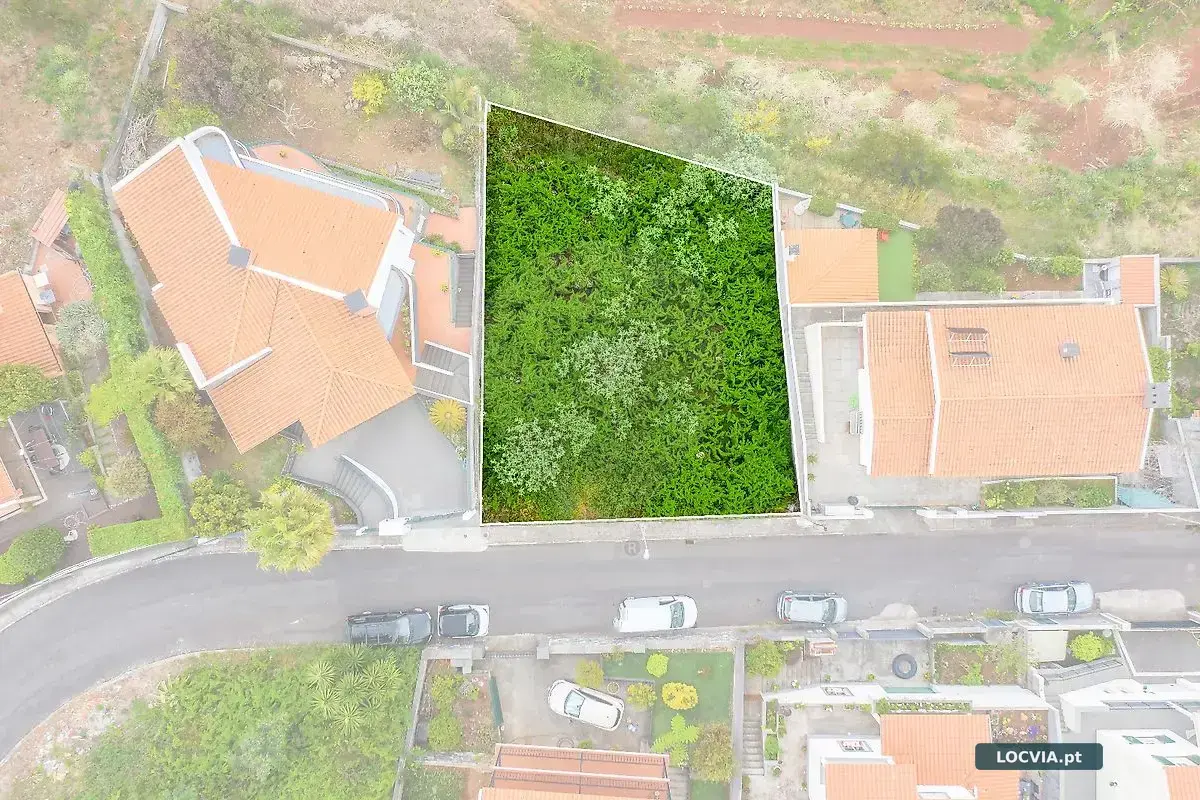 Terreno à venda em Camacha, Santa Cruz