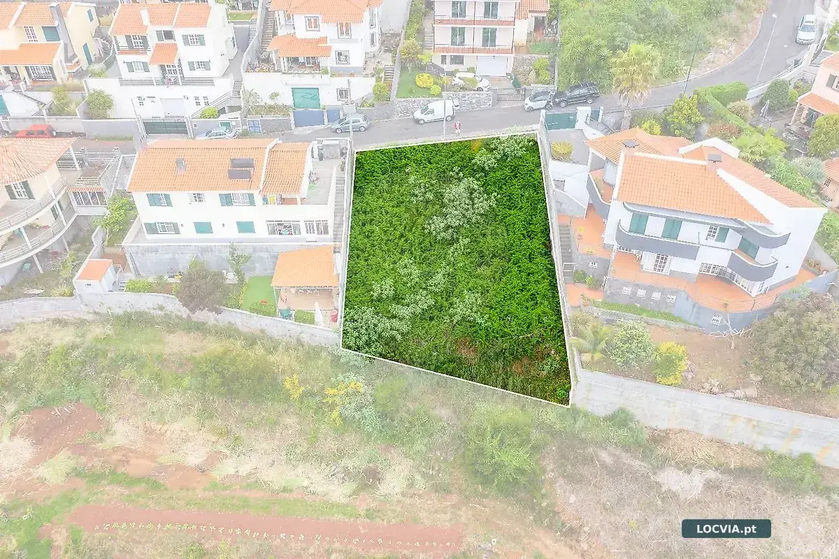Terreno à venda em Camacha, Santa Cruz