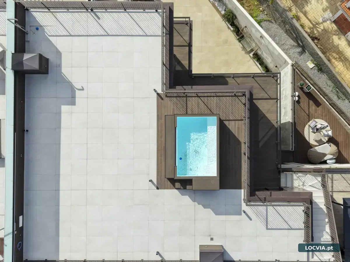 Apartamento T2 +1 com Terraço Privado, Jacuzzi e Vista Mar