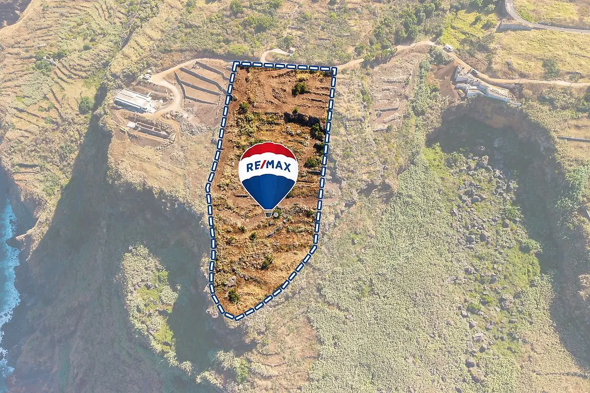 Terreno à venda em Fajã da Ovelha, Calheta (Madeira)