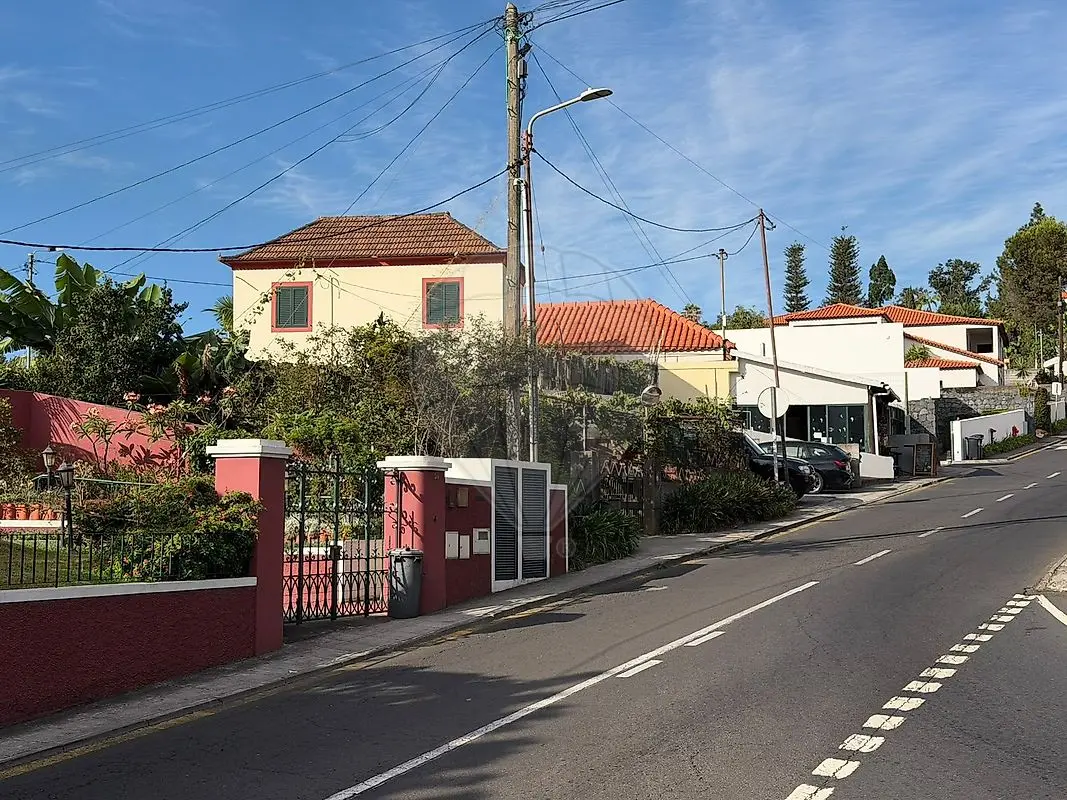Moradia T2 à venda em São Martinho, Funchal