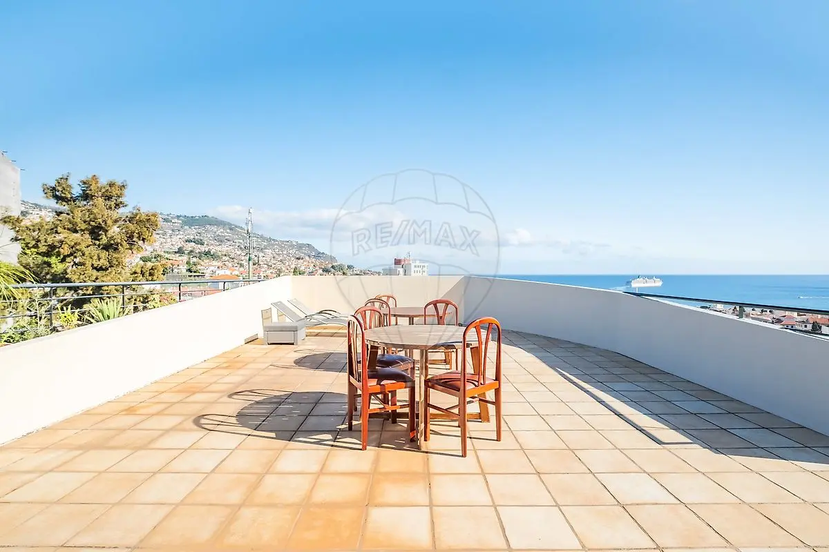 Apartamento T5 de luxo à venda em Santa Luzia, Funchal