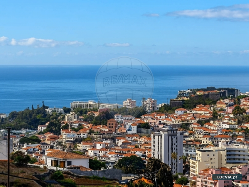 Moradia T4 à venda em Imaculado Coração Maria, Funchal
