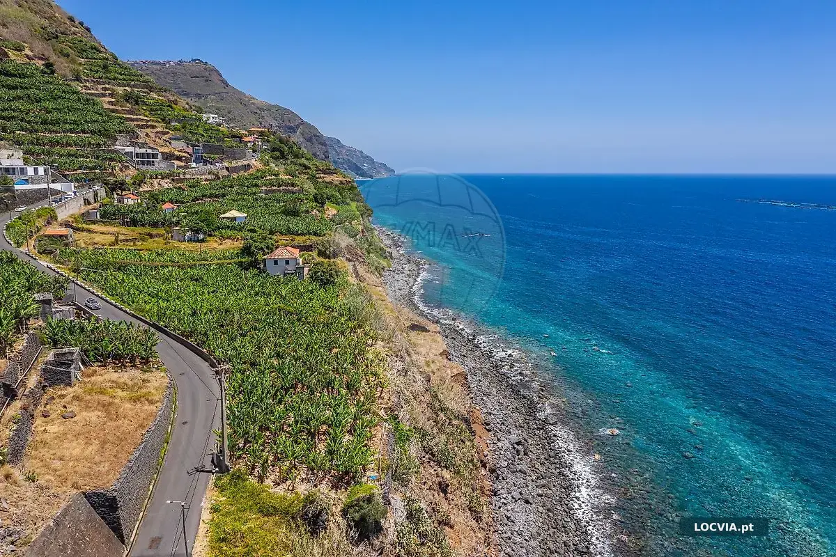 Moradia T5 à venda em Arco da Calheta, Calheta (Madeira)