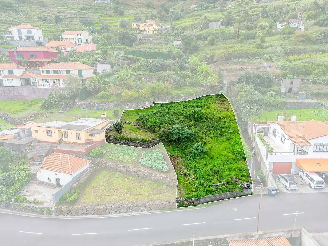 Terreno à venda em Machico