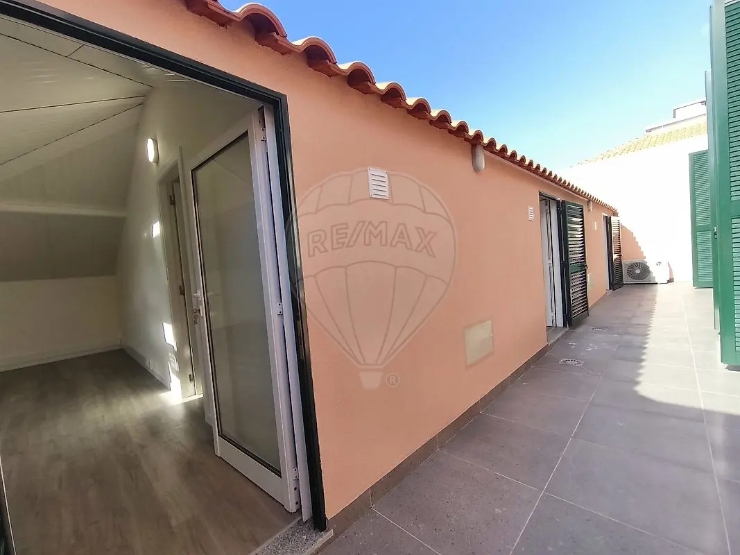 Apartamento T2 à venda em Sé, Funchal
