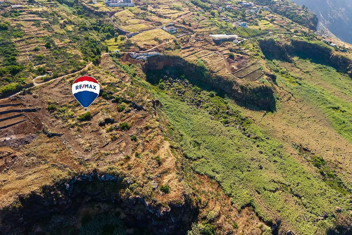 Terreno à venda em Fajã da Ovelha, Calheta (Madeira)