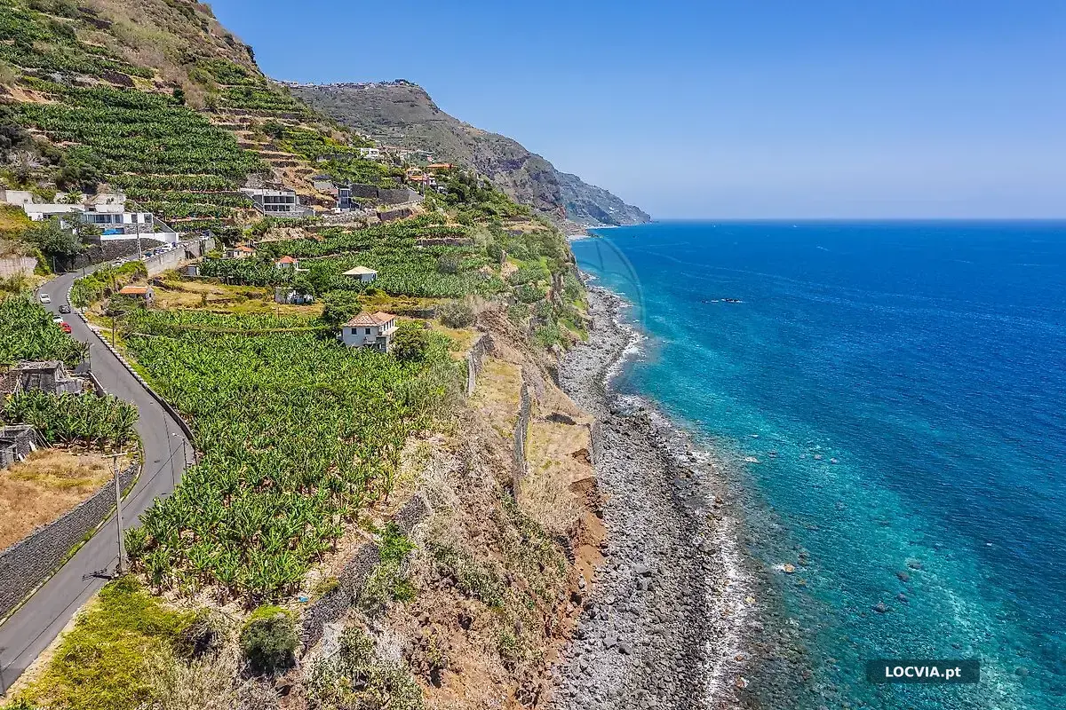 Moradia T5 à venda em Arco da Calheta, Calheta (Madeira)