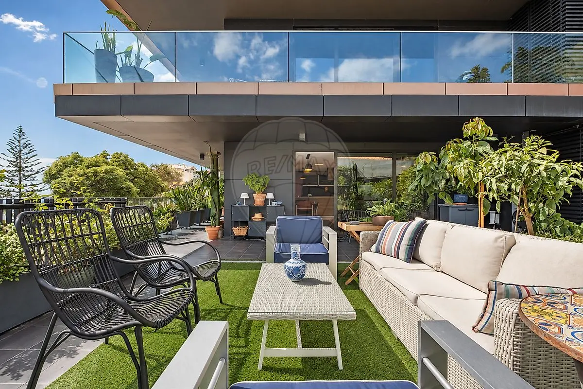 Apartamento T3 à venda em São Martinho, Funchal