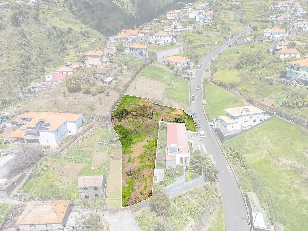 Terreno à venda em Calheta, (Madeira)